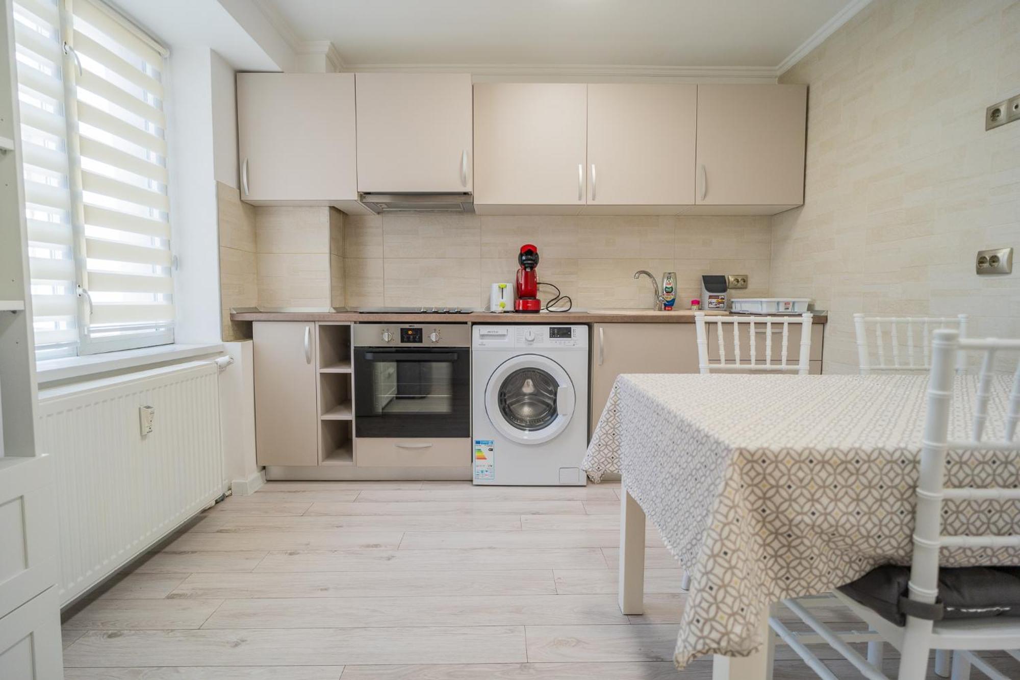 Luxury 2Br On Decebal Avenue Apartment บูคาเรสต์ ภายนอก รูปภาพ