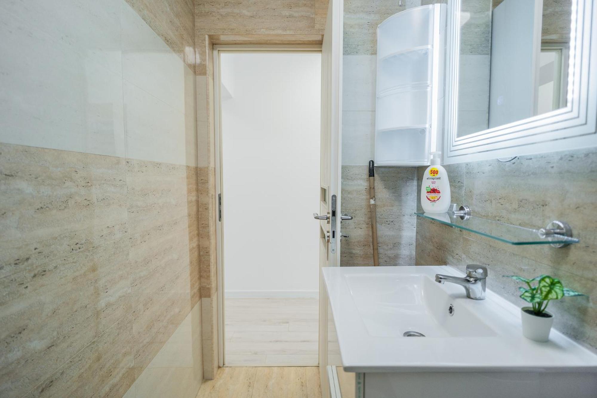 Luxury 2Br On Decebal Avenue Apartment บูคาเรสต์ ภายนอก รูปภาพ