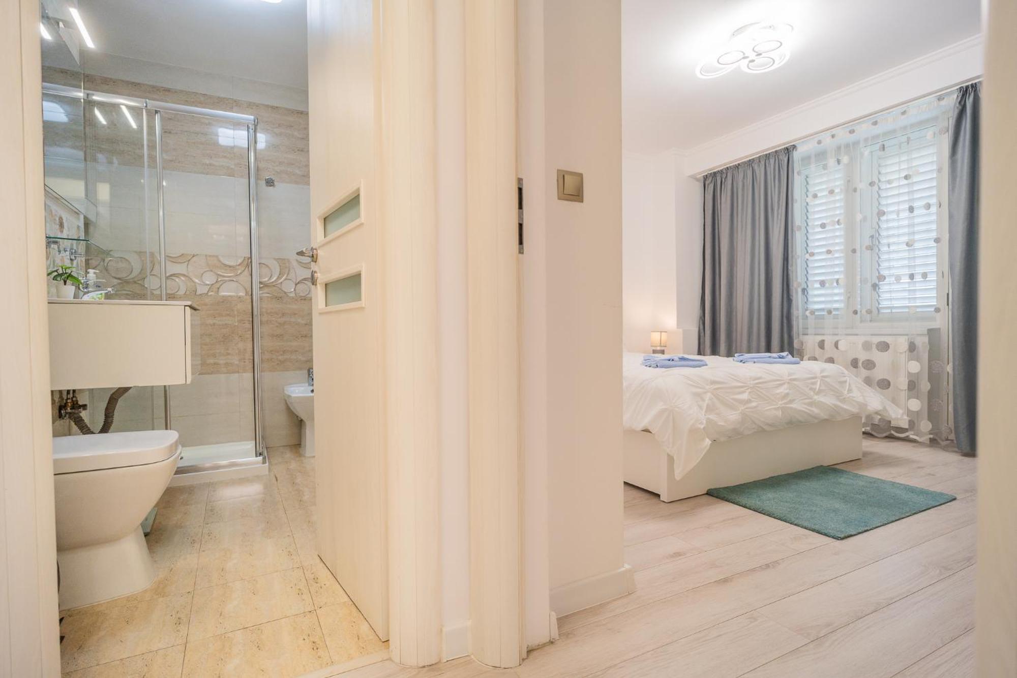 Luxury 2Br On Decebal Avenue Apartment บูคาเรสต์ ภายนอก รูปภาพ